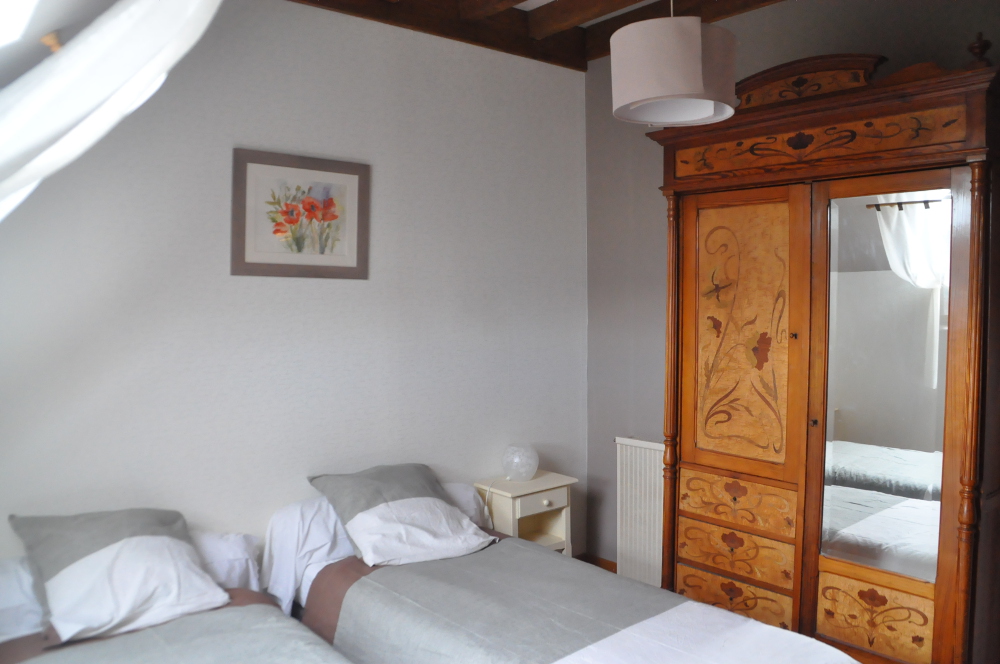 chambre twin logis des hirondelles molphey